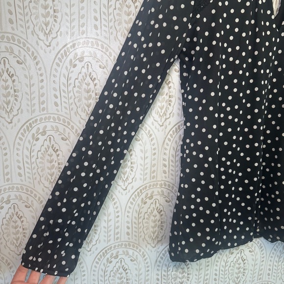 Maurices Womens Black White Polka Dot Lace Shoulder Keyhole Blouse Shirt Medium - Picture 6 of 10